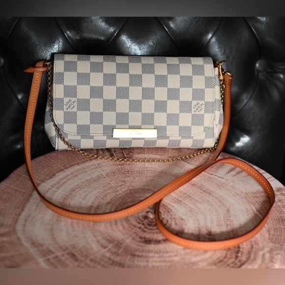 Louis Vuitton Handbags - Authentic Louis Vuitton Favorite PM in Damier Azur Canvas
